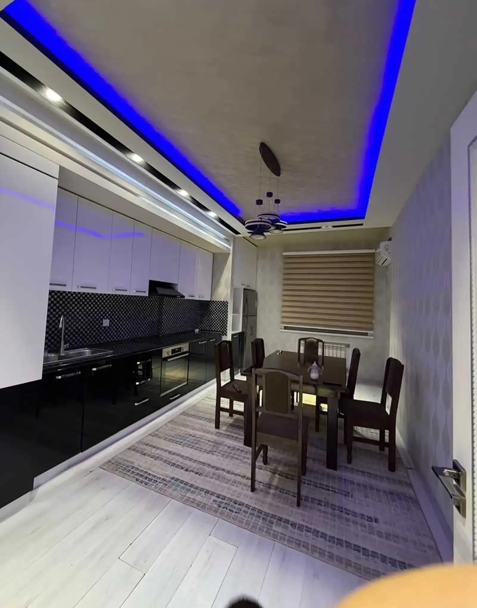 3-комн. квартира, 5 этаж, 96м², Шоҳмансур, Танка