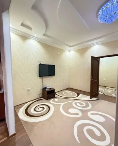 2-комн. квартира, 3 этаж, 55 м², Сино,2, 102 мкр, рядом ресторан Шахриёр