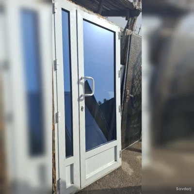 Окно и дверь