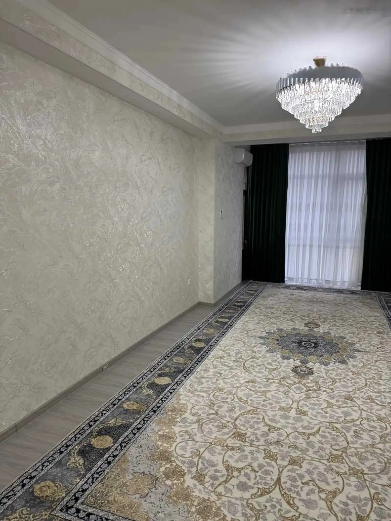 2-комн. квартира, 10 этаж, 100м², боги ботаники