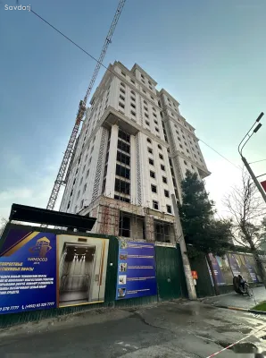 3-комн. квартира, 13 этаж, 102 м², Улица Айни 26, Садбарг, Гостиница Душанбе, Шохмансур
