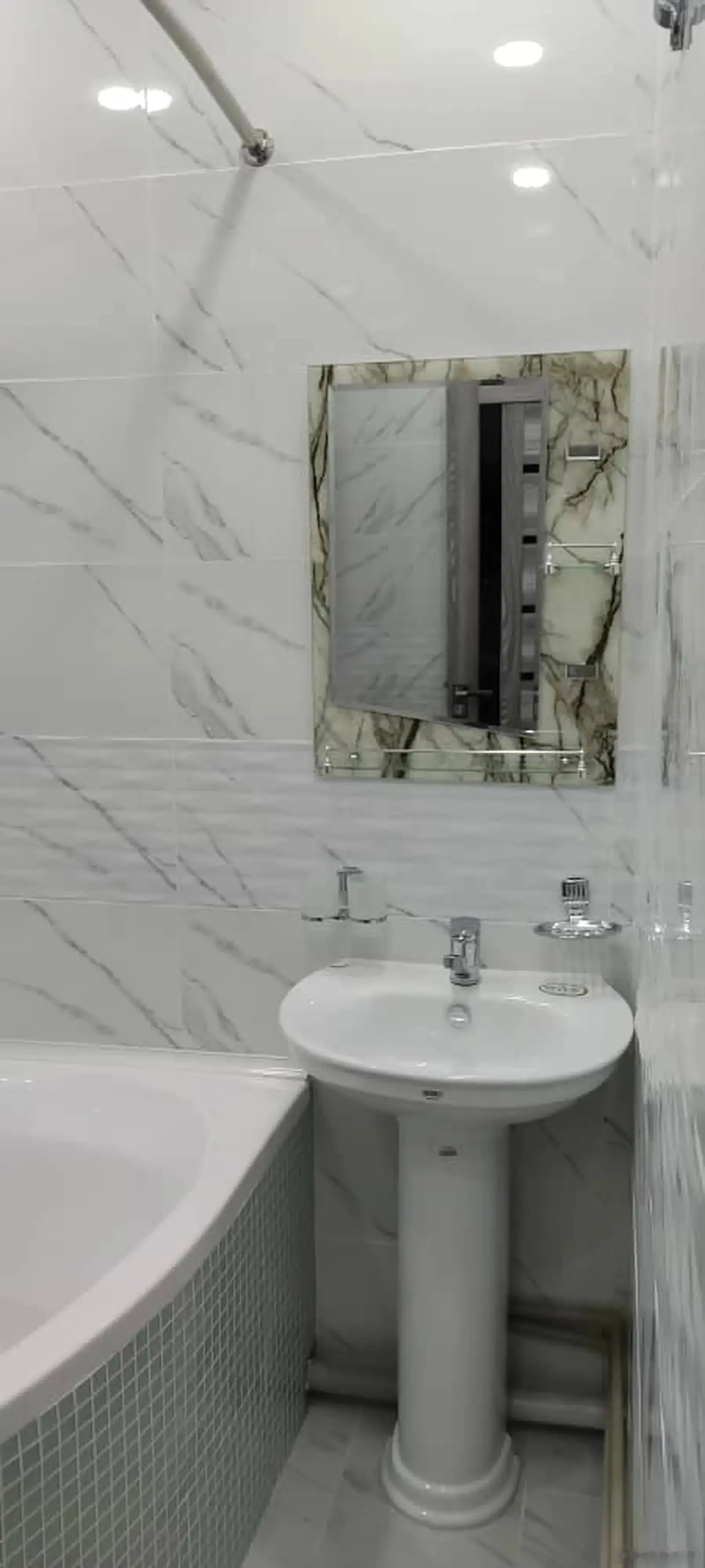 2-комн. квартира, 7 этаж, 83м², Скорый