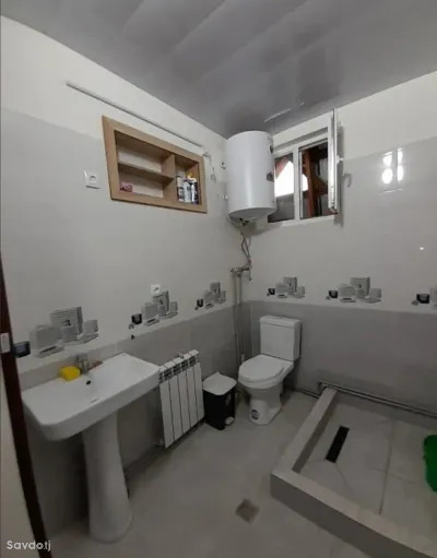 3-комн. квартира, 2 этаж, 110м², Фирдавси
