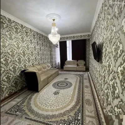 2-комн. квартира, 8 этаж, 70м², Шохмансур