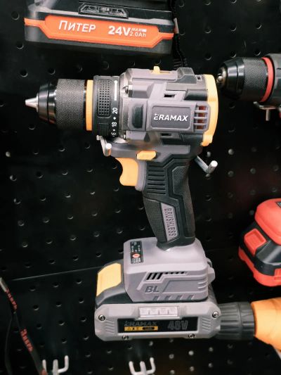 Шуруповерт Eramax 48V