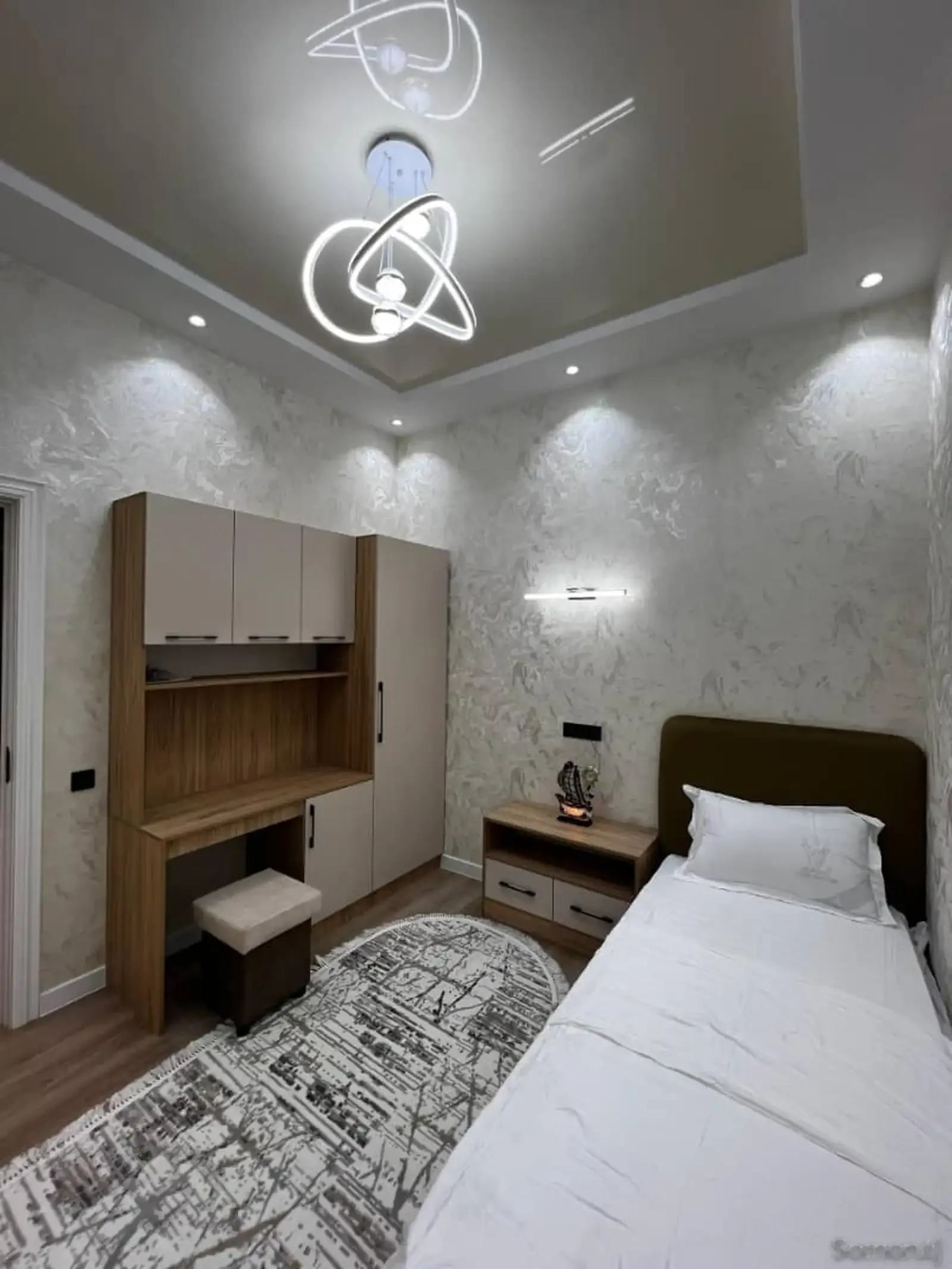 2-комн. квартира, 8 этаж, 57 м², 32 мкр Амид