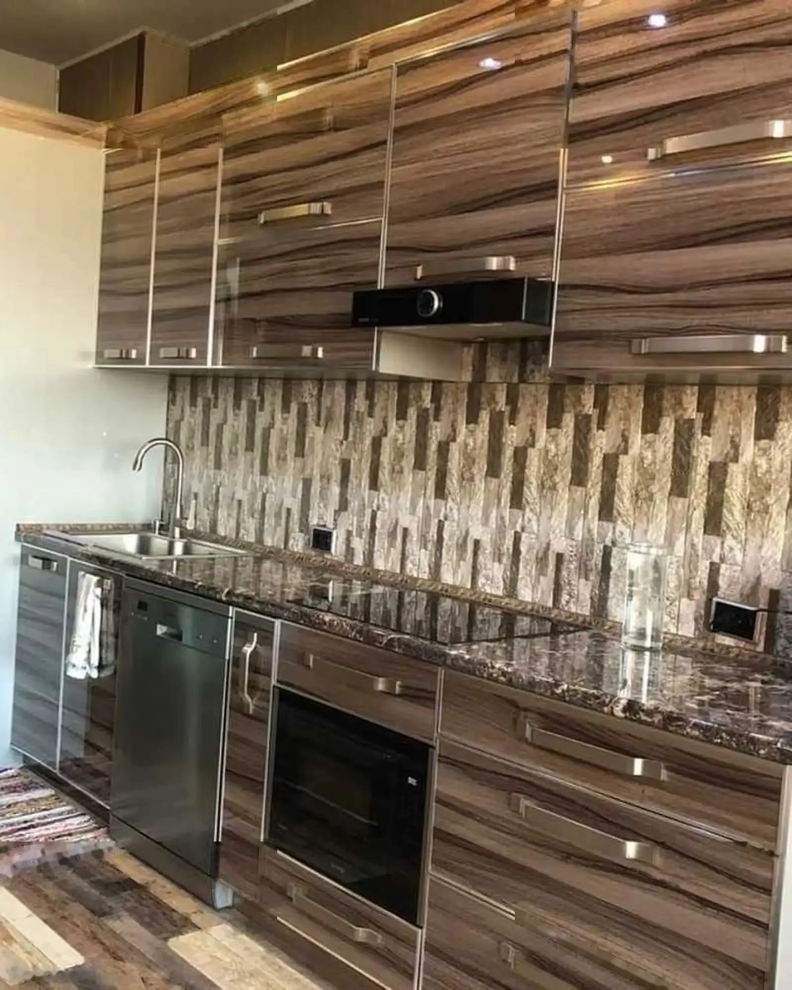 2-комн. квартира, 12 этаж, 60м², Шохмансур
