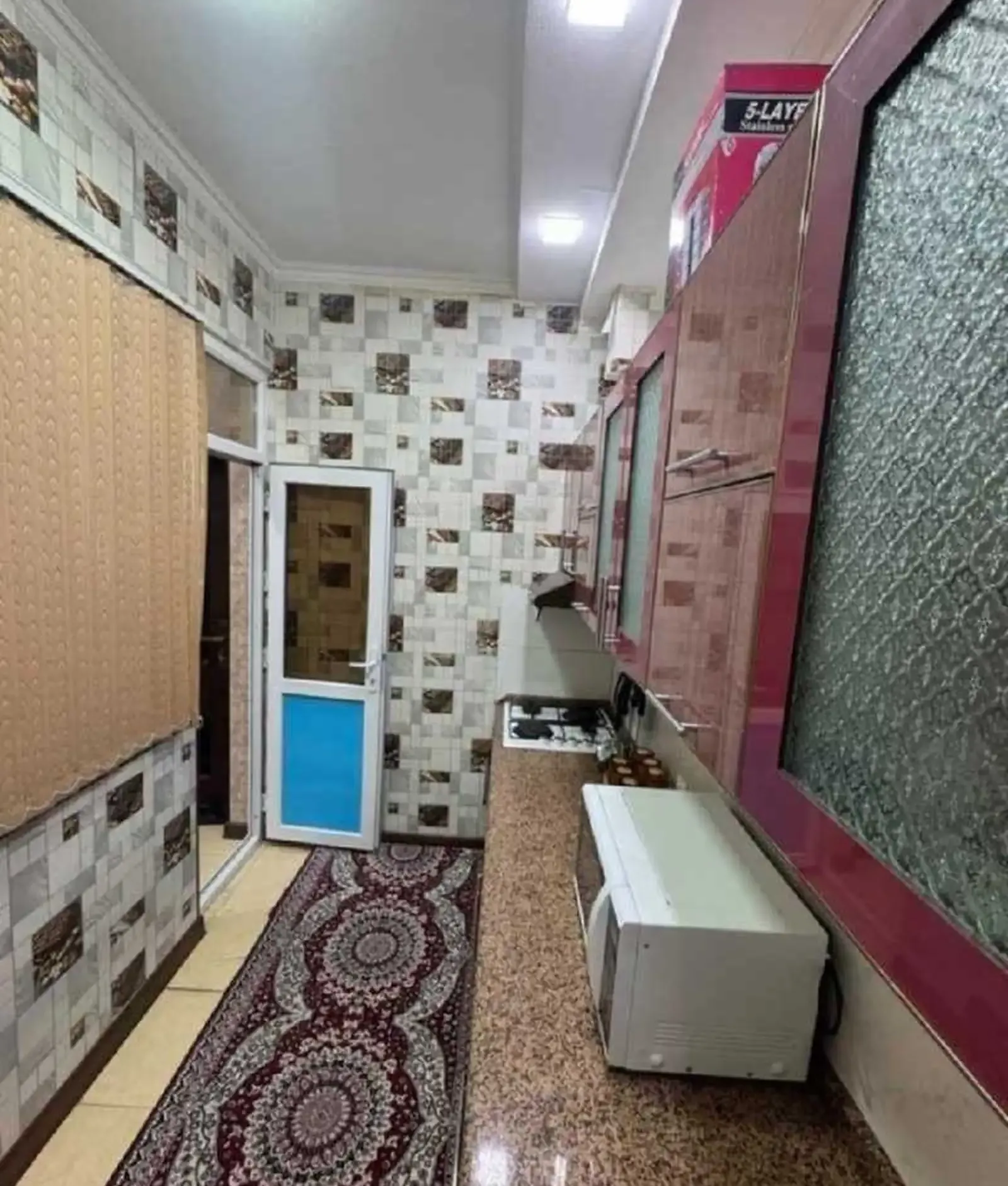 2-комн. квартира, 10 этаж, 62м², Голубой Экран