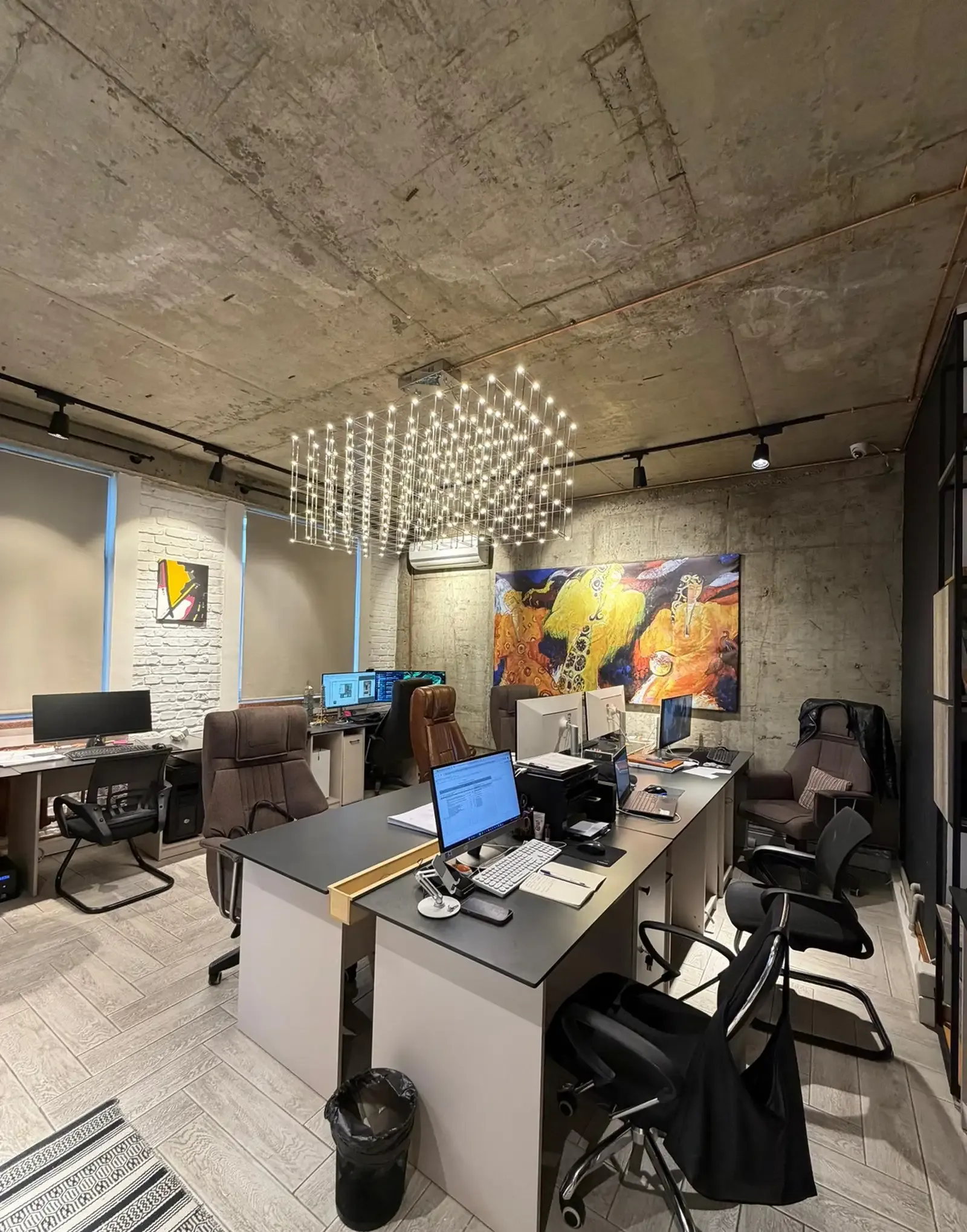 2-комн. квартира, 13 этаж, 103 м², Ёкут 2000, Шохмансур