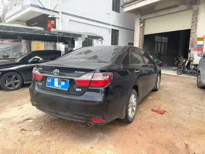 Toyota Camry, 2015