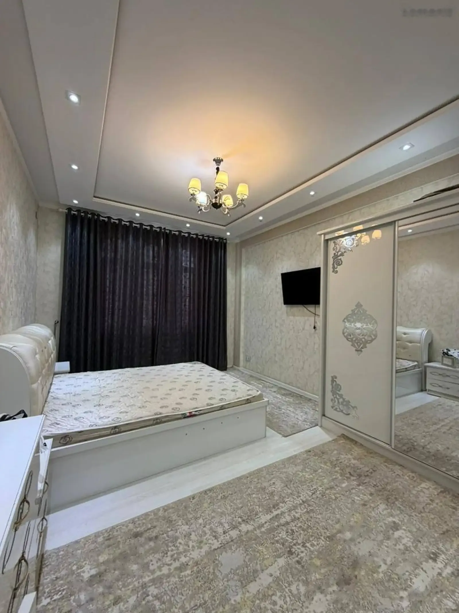 2-комн. квартира, 12 этаж, 75м², Шохмансур
