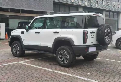 BAIC BJ40, 2025