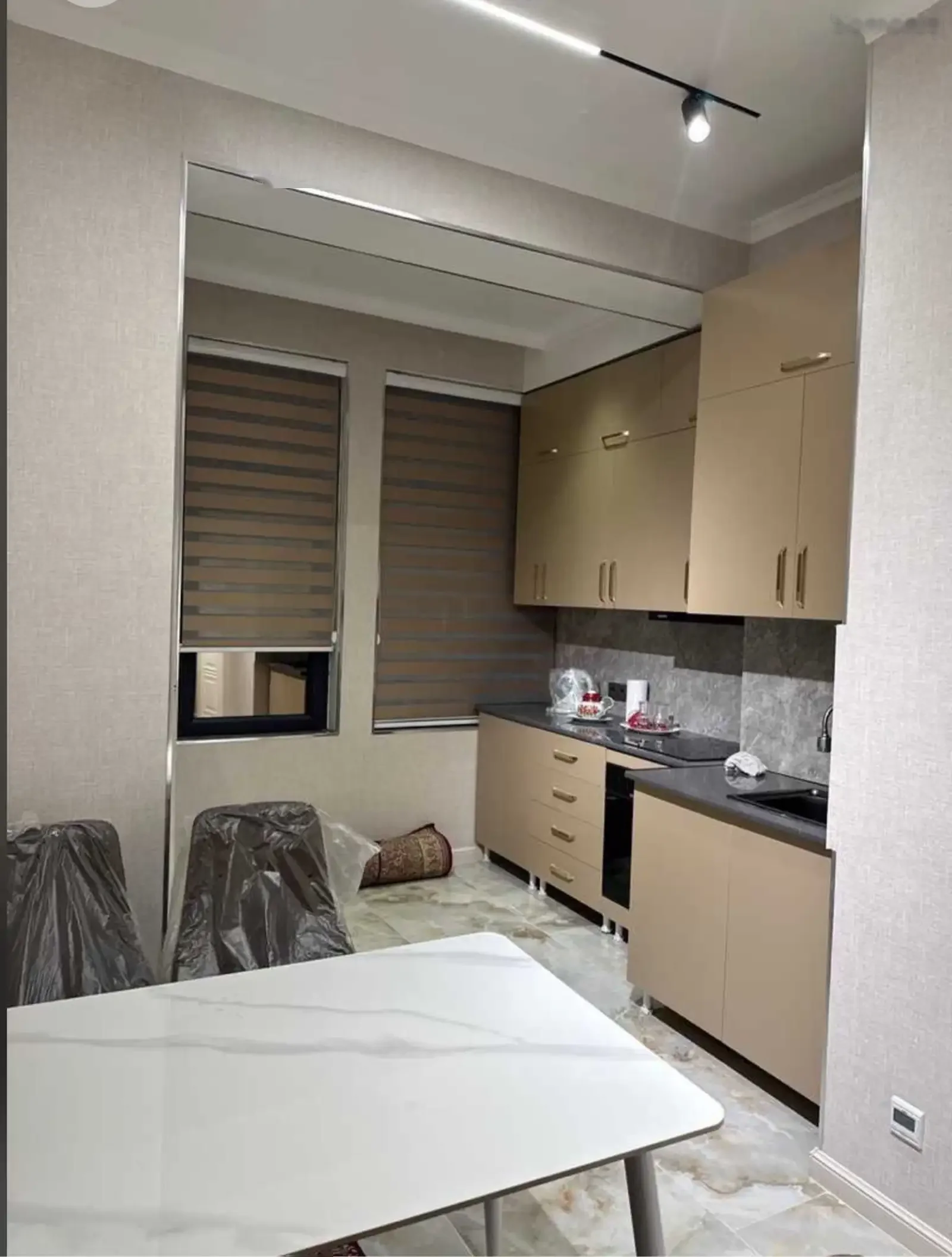 2-комн. квартира, 5 этаж, 60м², Опера балет