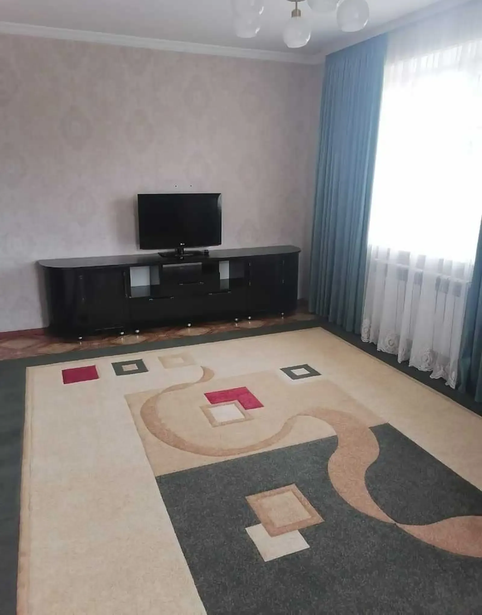 3-комн. квартира, 3 этаж, 45м², 33 мкр