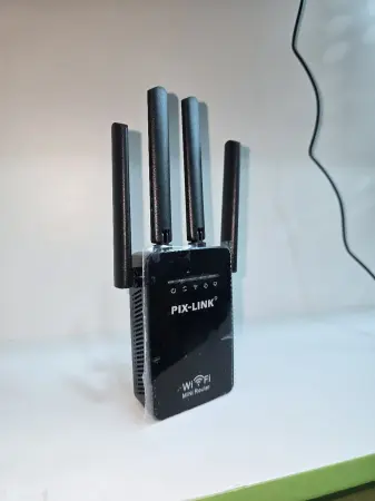 Wi-Fi усилитель Pix link