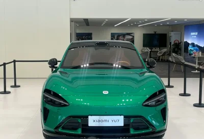 Xiaomi SU7 2025