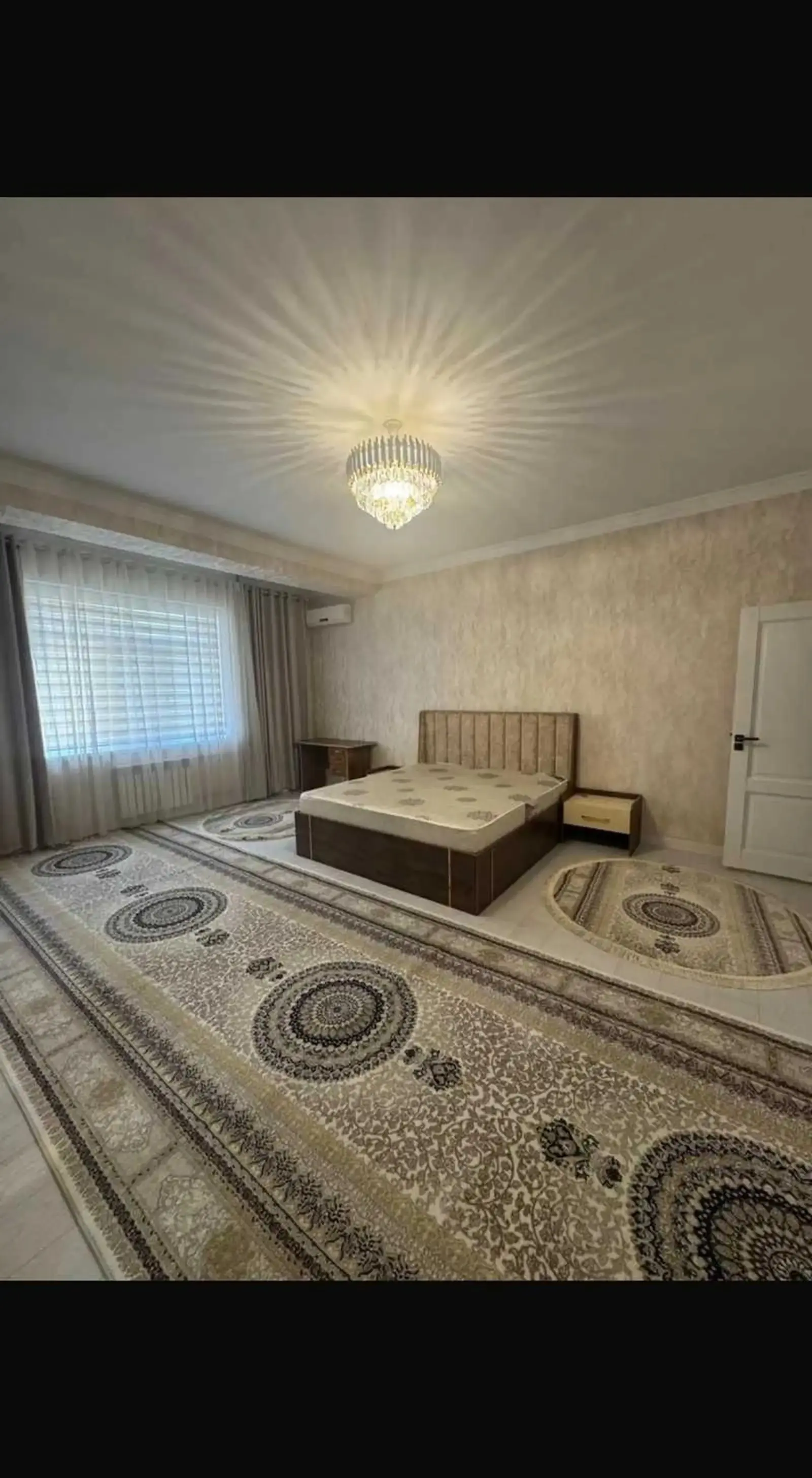 4-комн. квартира, 3 этаж, 190м², Центр