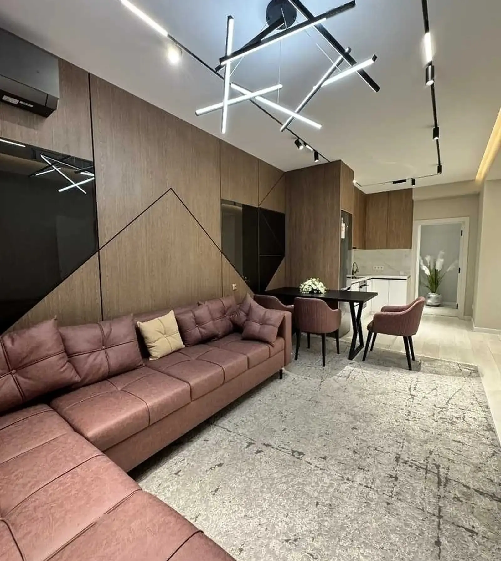2-комн. квартира, 10 этаж, 63м², 2 роддом