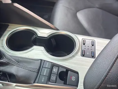 Toyota Camry, 2019