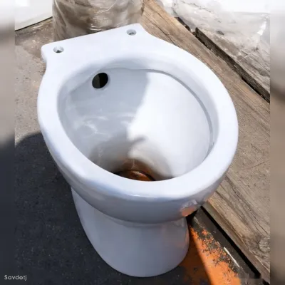 Дачный унитаз