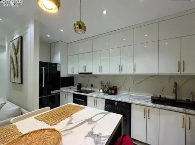 2-комн. квартира, 12 этаж, 76м², Шохмансур