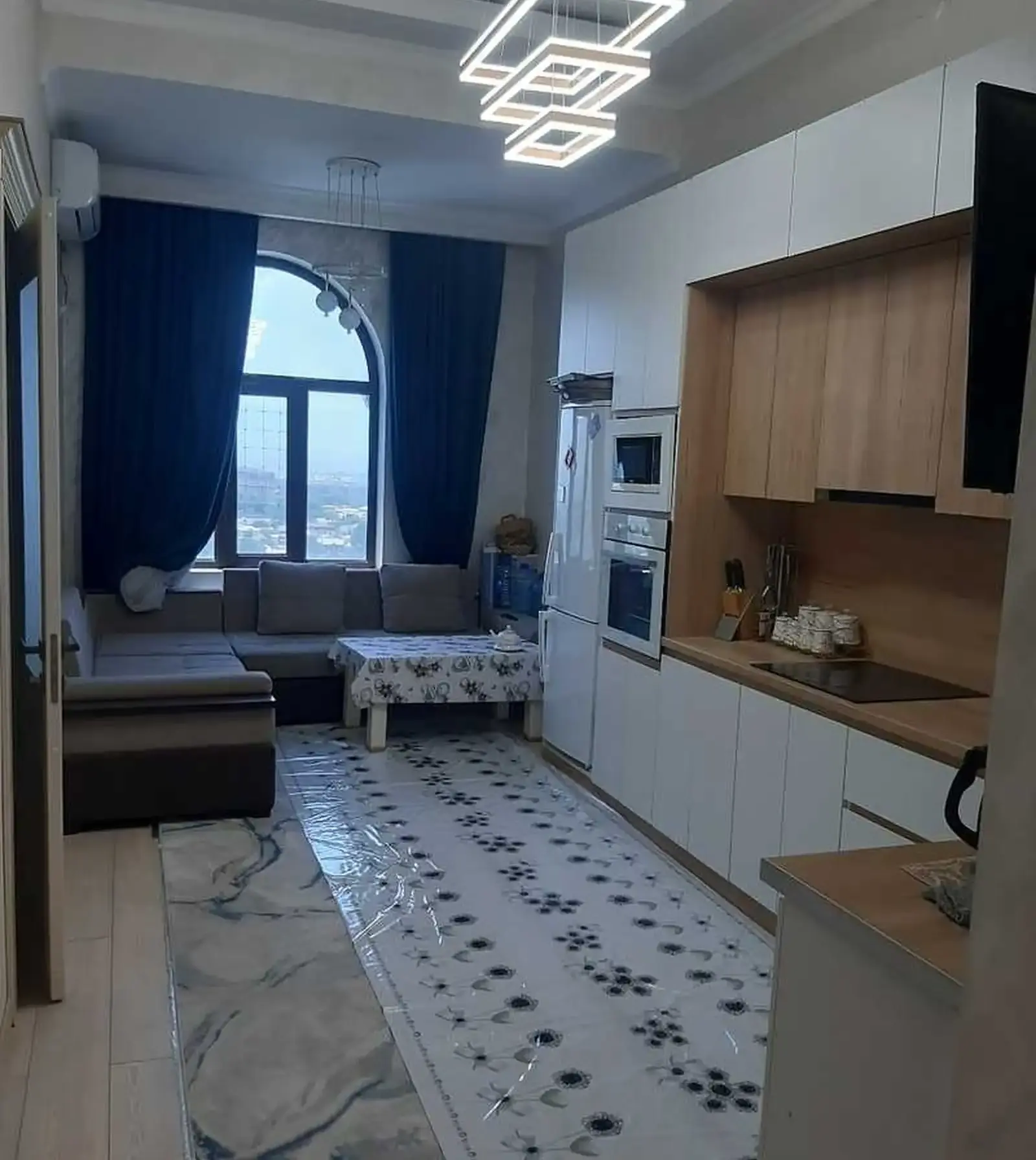 3-комн. квартира, 16 этаж, 100м², Айни