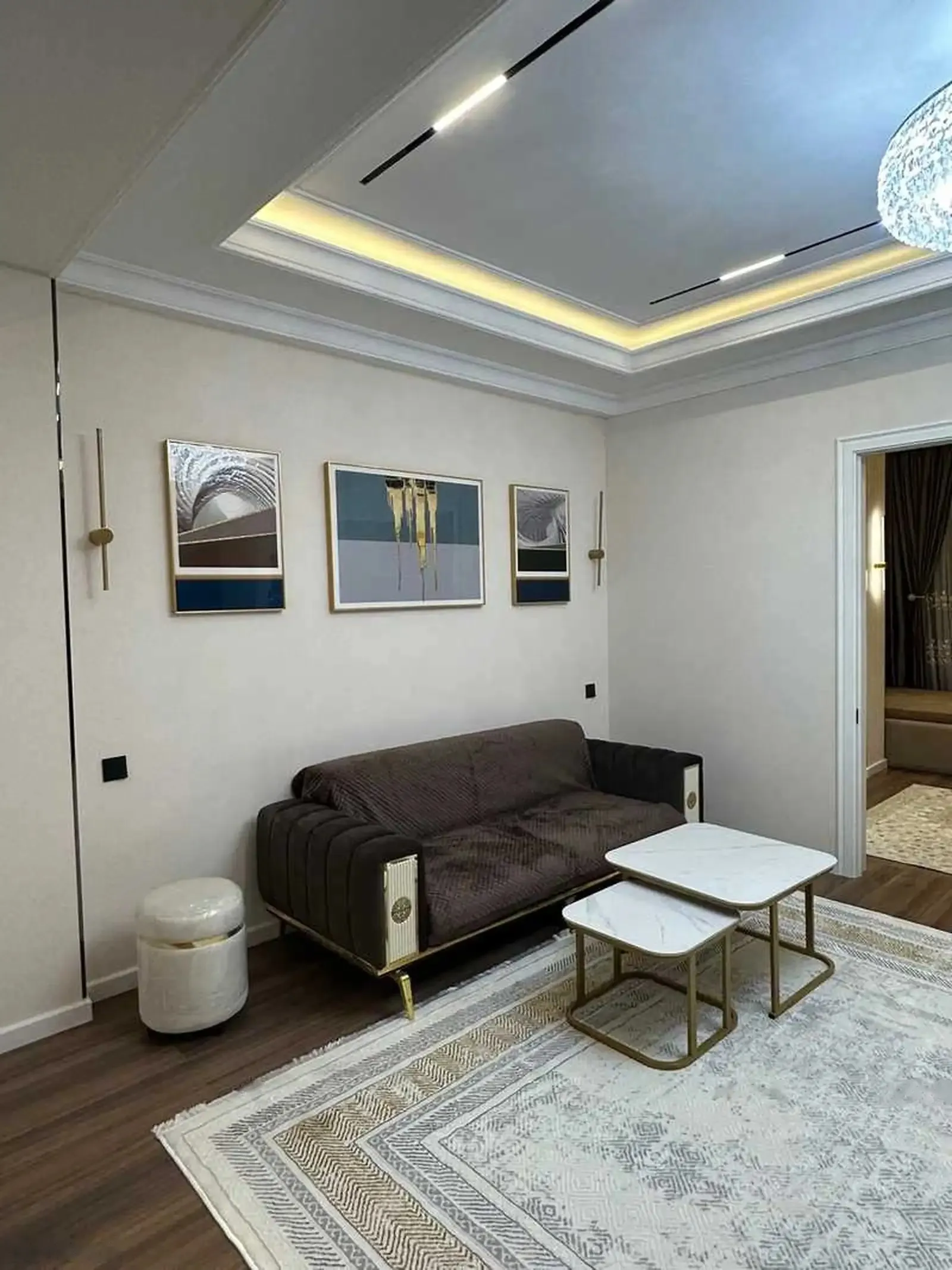 2-комн. квартира, 12 этаж, 65м², Цум, доми Себистон