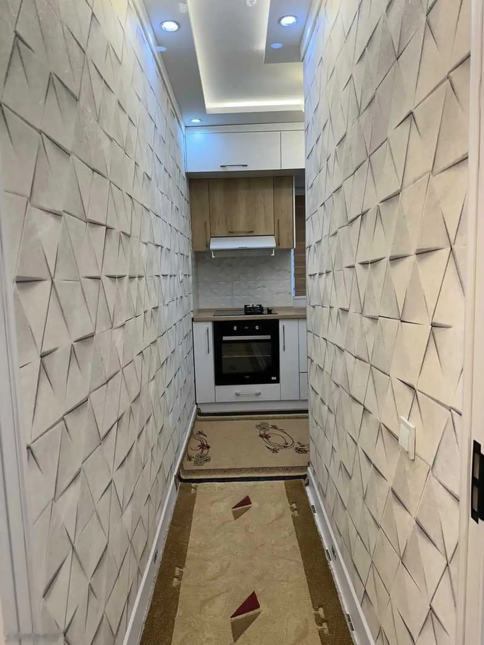 2-комн. квартира, 1 этаж, 50м², Фирдавси