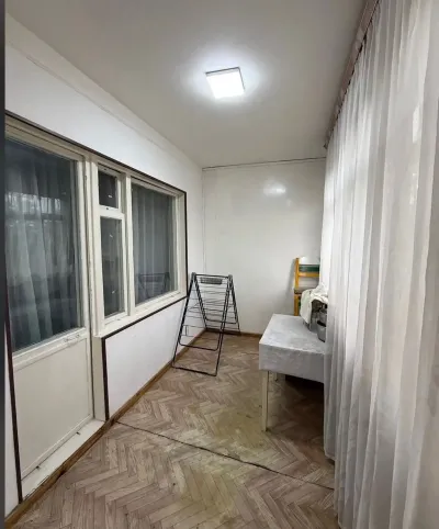 2-комн. квартира, 3 этаж, 65м², Сино