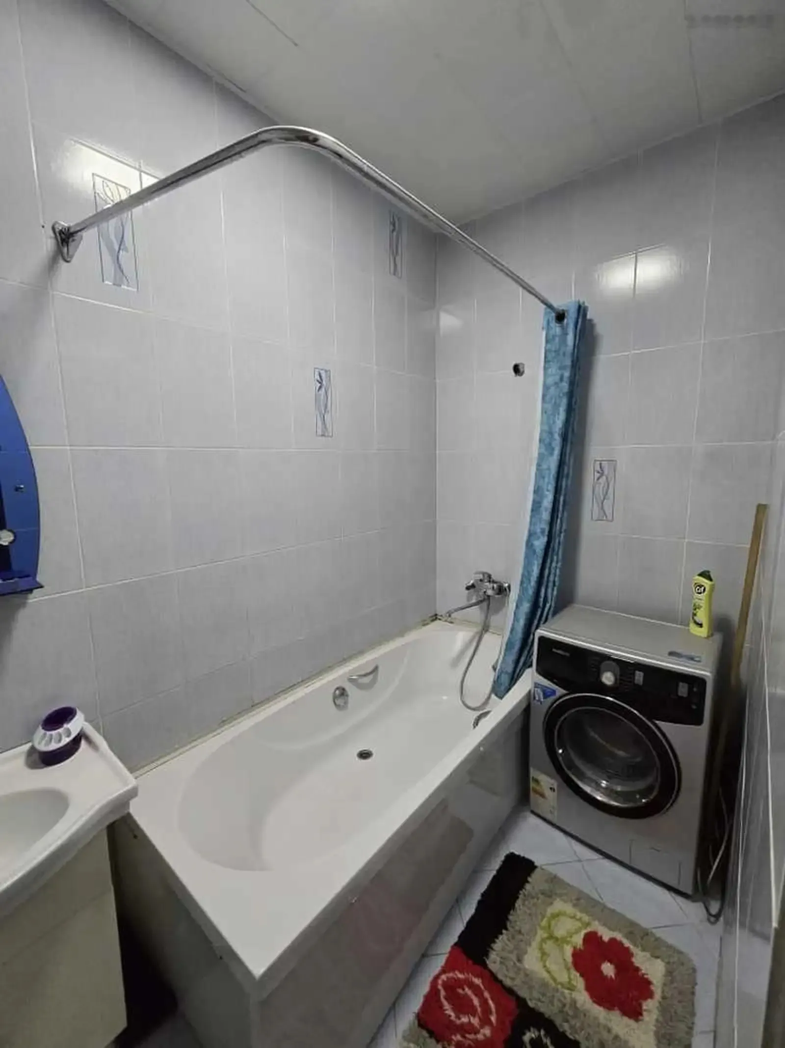 3-комн. квартира, 2 этаж, 135м², дом печати