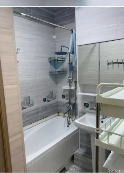 2-комн. квартира, 16 этаж, 65м², Айни