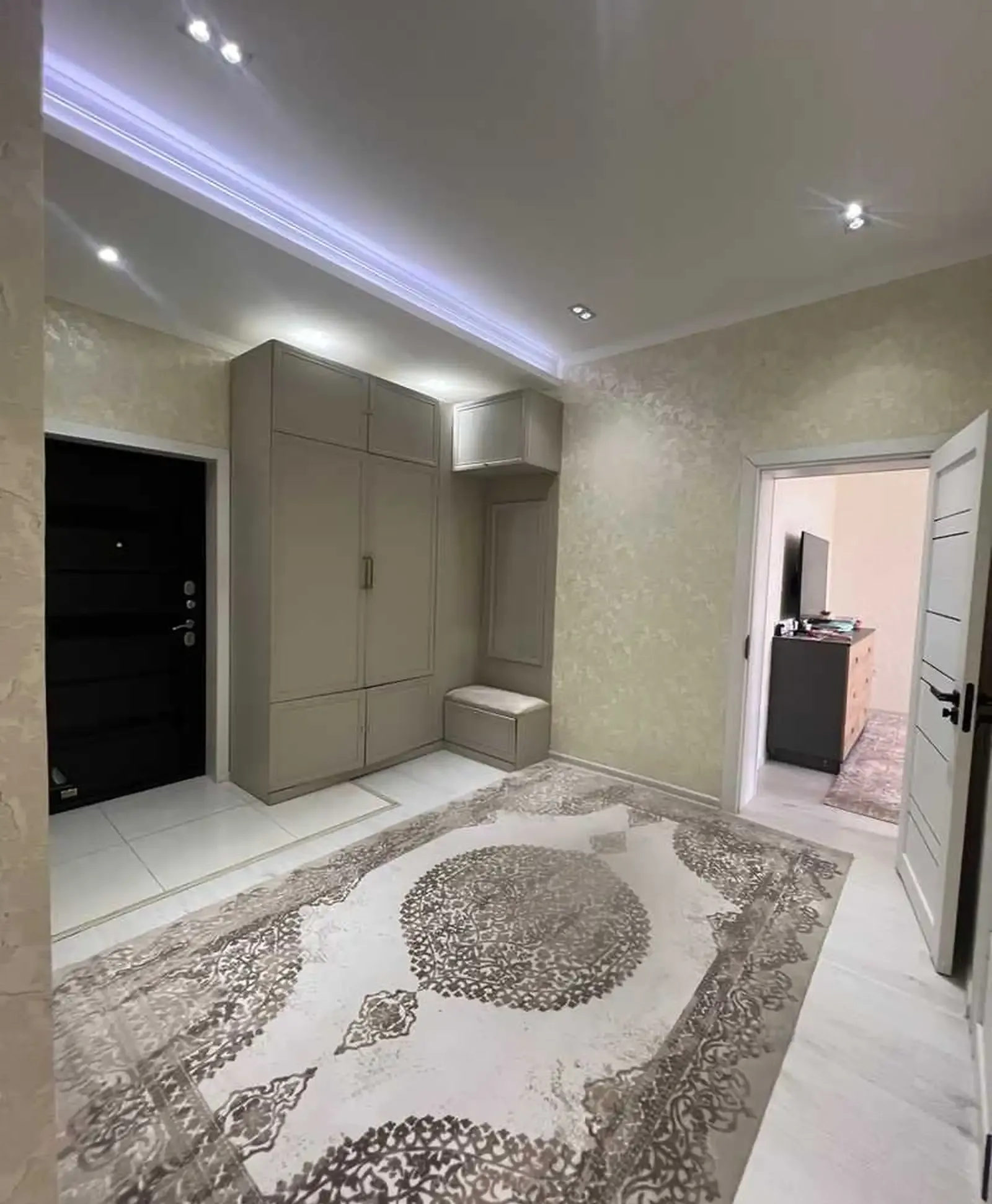 2-комн. квартира, 12 этаж, 90м², 91 Мкр