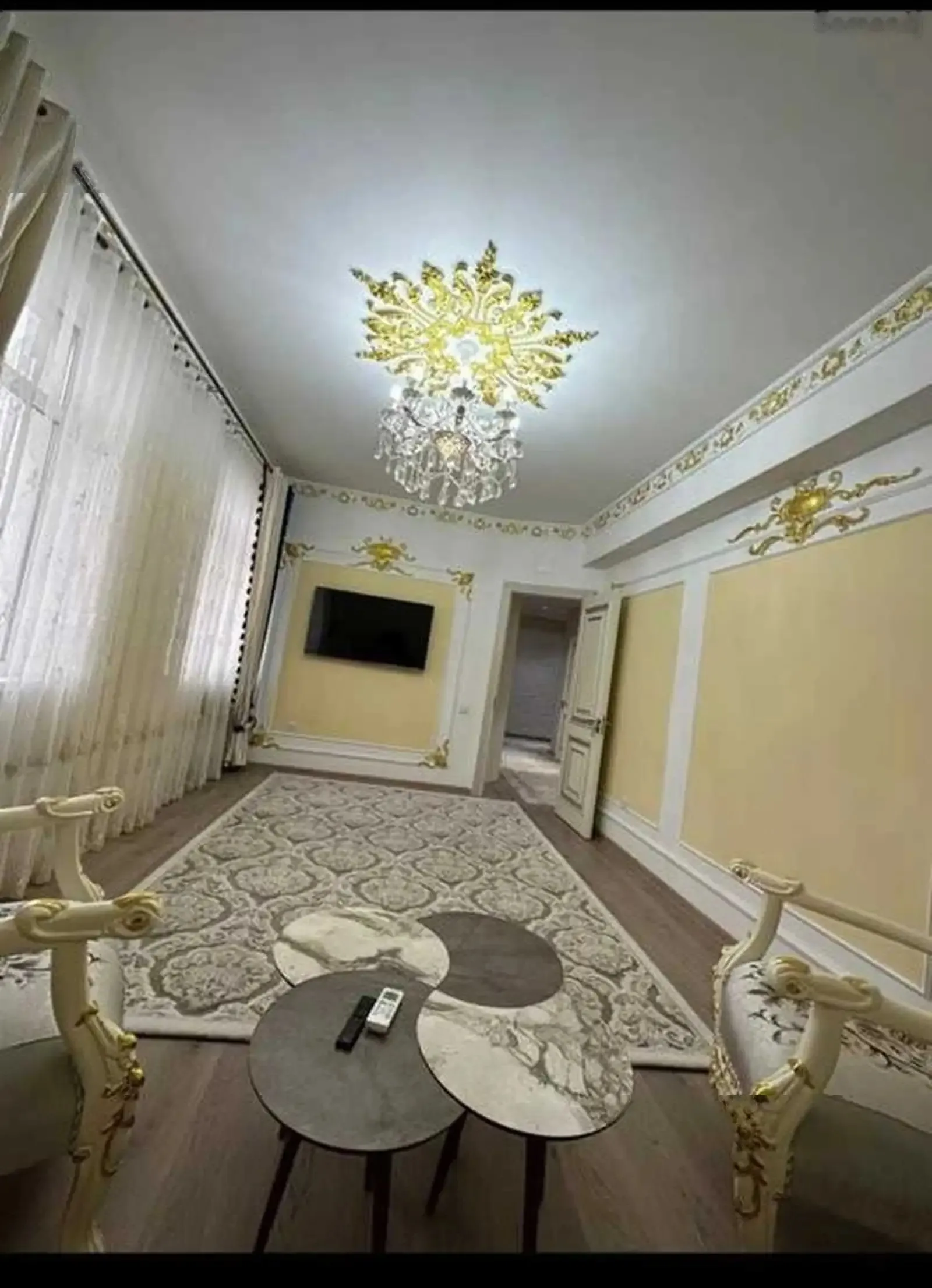 2-комн. квартира, 11 этаж, 100м², Бохтар