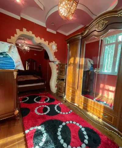 3-комн. квартира, 3 этаж, 73 м², Цирк, Профсоюз