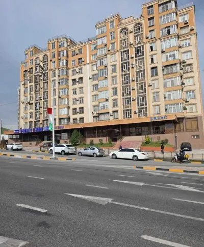 3-к квартира, 2 этаж, 76 м², сино