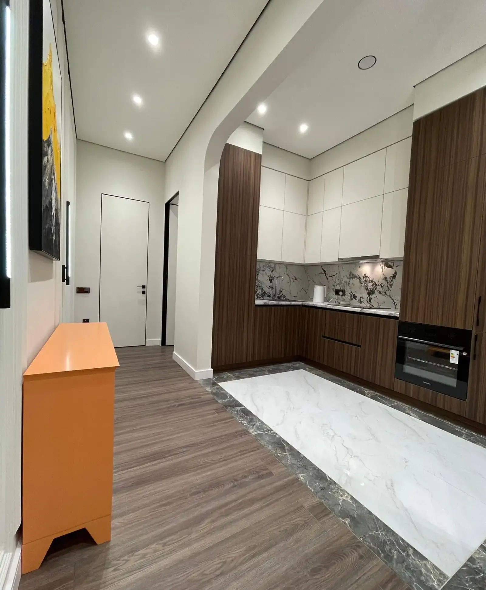 3-комн. квартира, 2 этаж, 72 м², Зеленый базар, ООН