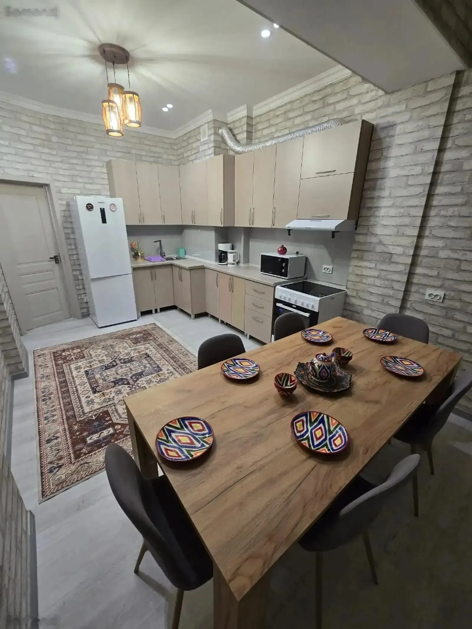 2-комн. квартира, 14 этаж, 75м², Шохмансур