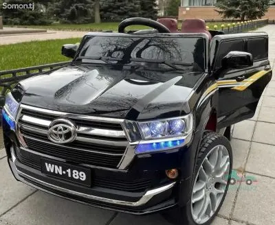 Детский электромобиль