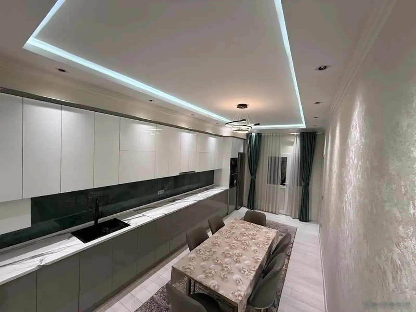 3-комн. квартира, 8 этаж, 110м², Скорый