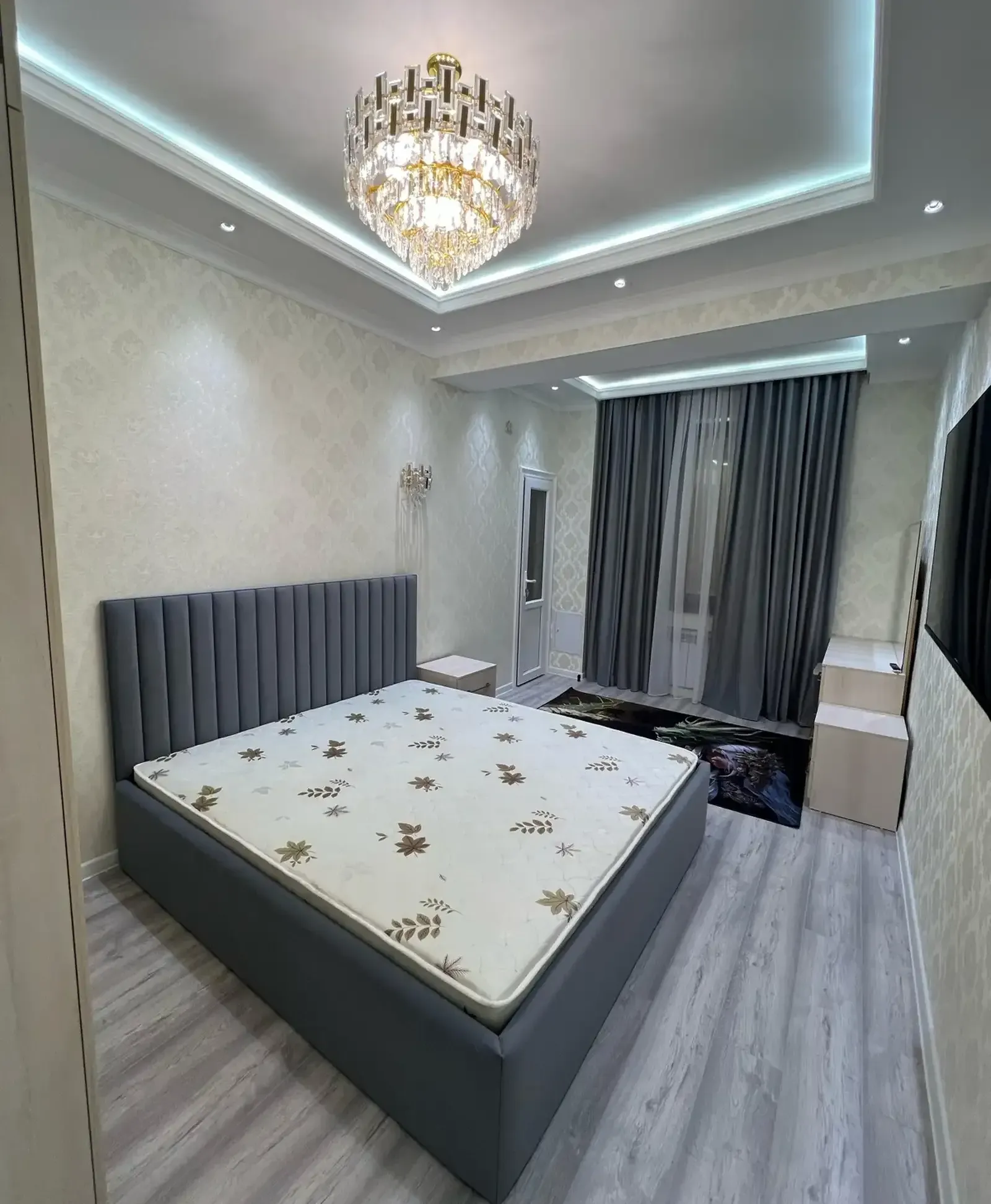 2-комн. квартира, 10 этаж, 65м², Шохмансур/Айни