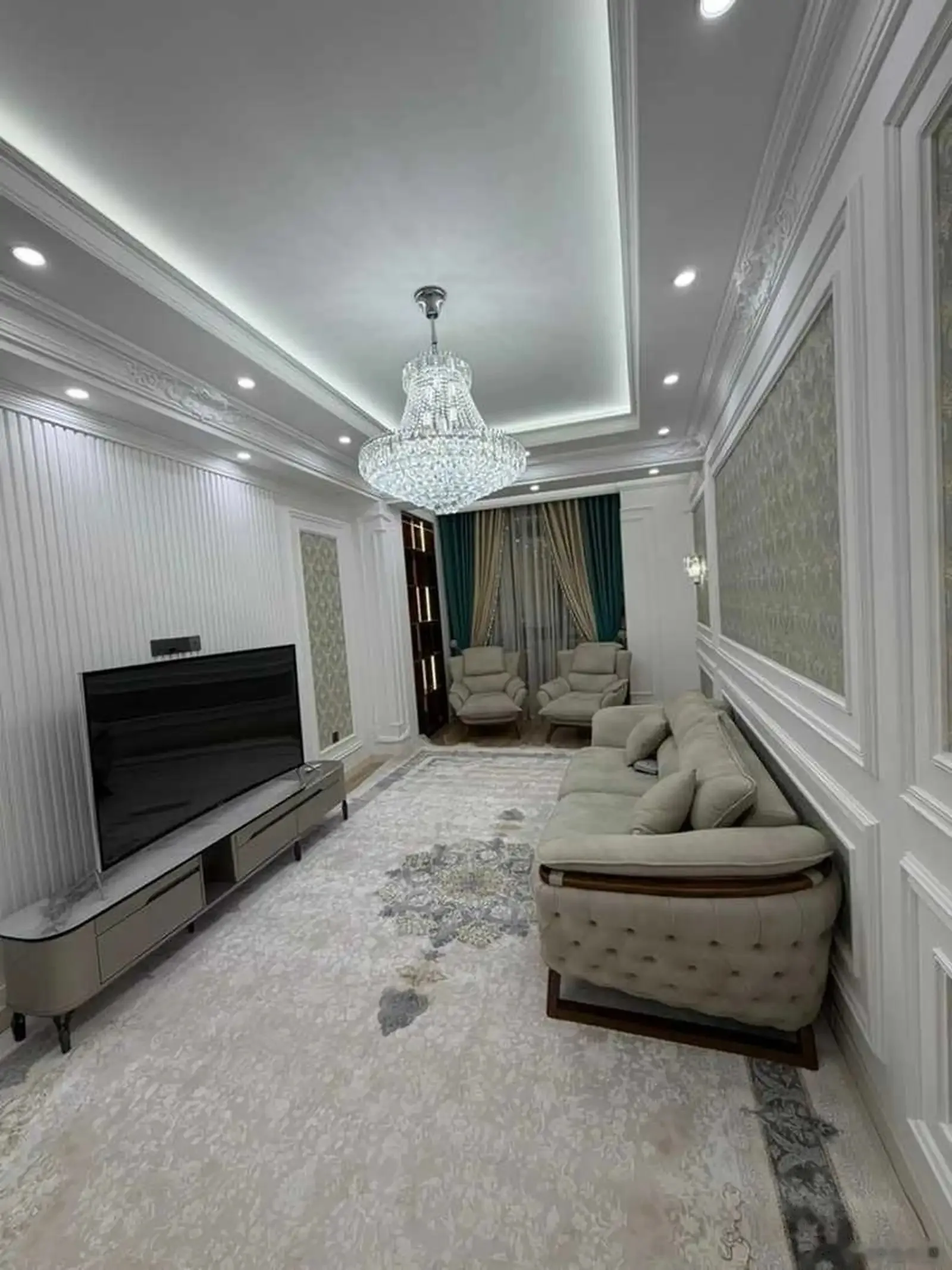 3-комн. квартира, 1 этаж, 120м², Сафо, парки Истиклолият