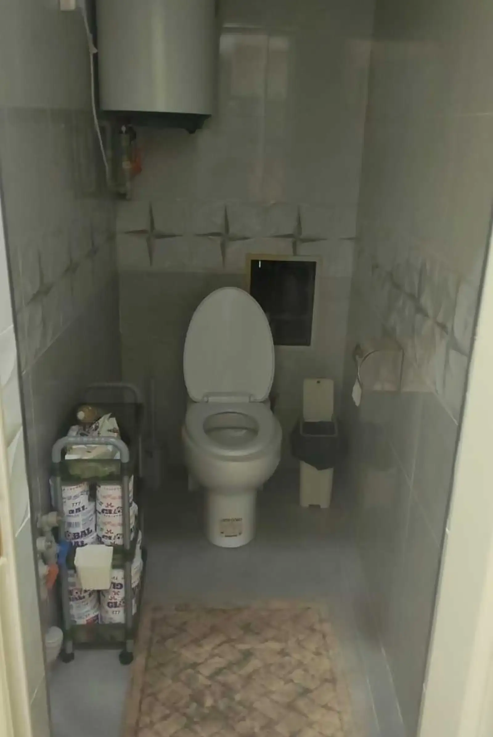 2-комн. квартира, 4 этаж, 75м², 82мкр