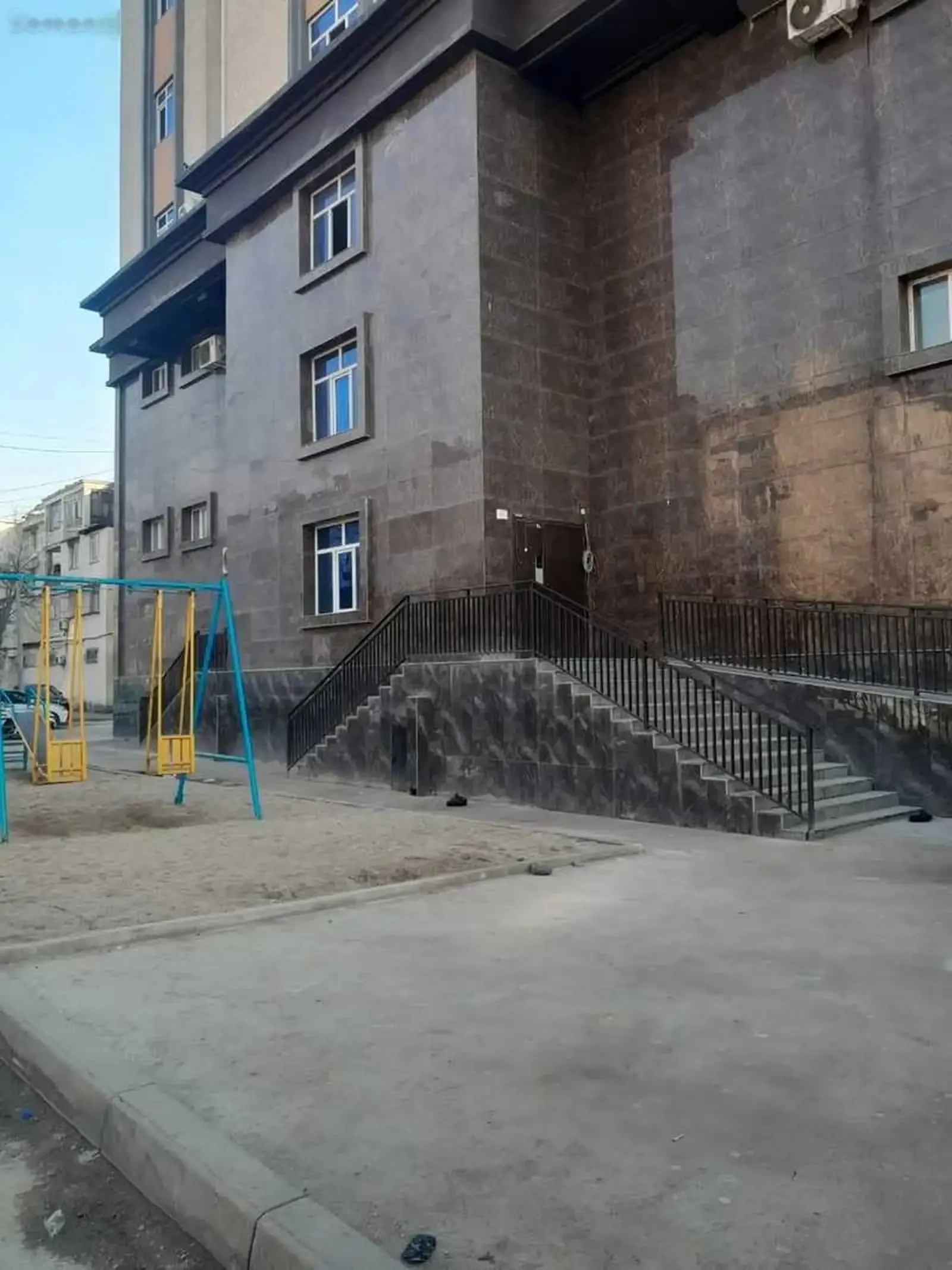 2-комн. квартира, 10 этаж, 75м², цирк