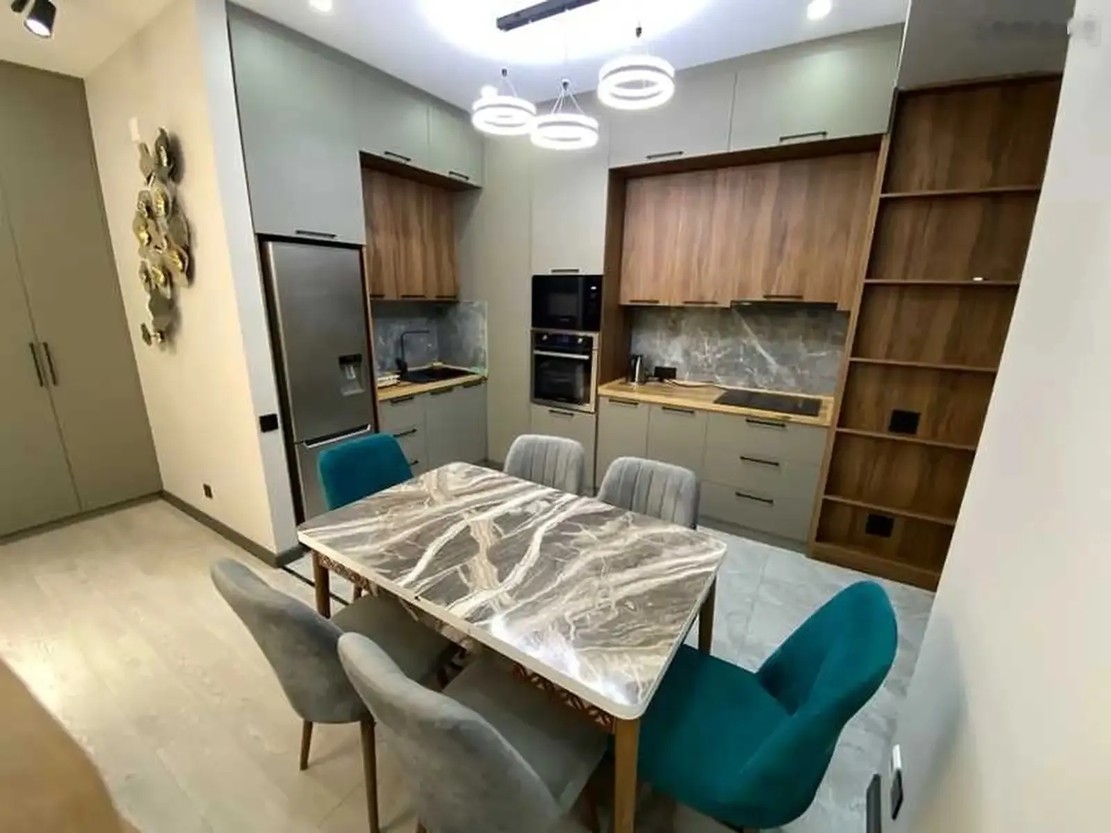 3-комн. квартира, 16 этаж, 80м², Бустон Сити