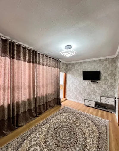 1 этажн. 5-комн. дом, 4 сотки, И Сомони