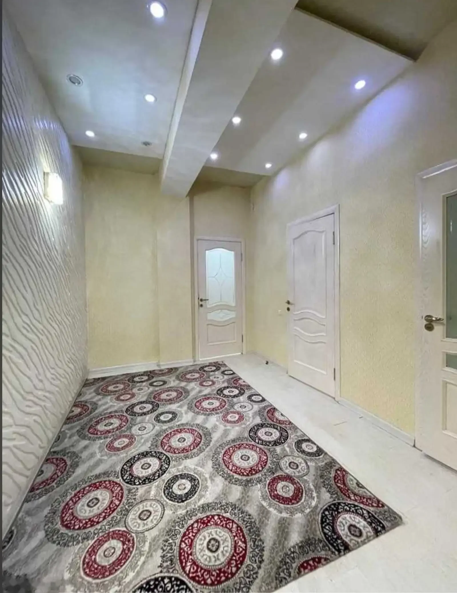 2-комн. квартира, 4 этаж, 70м², дом печать