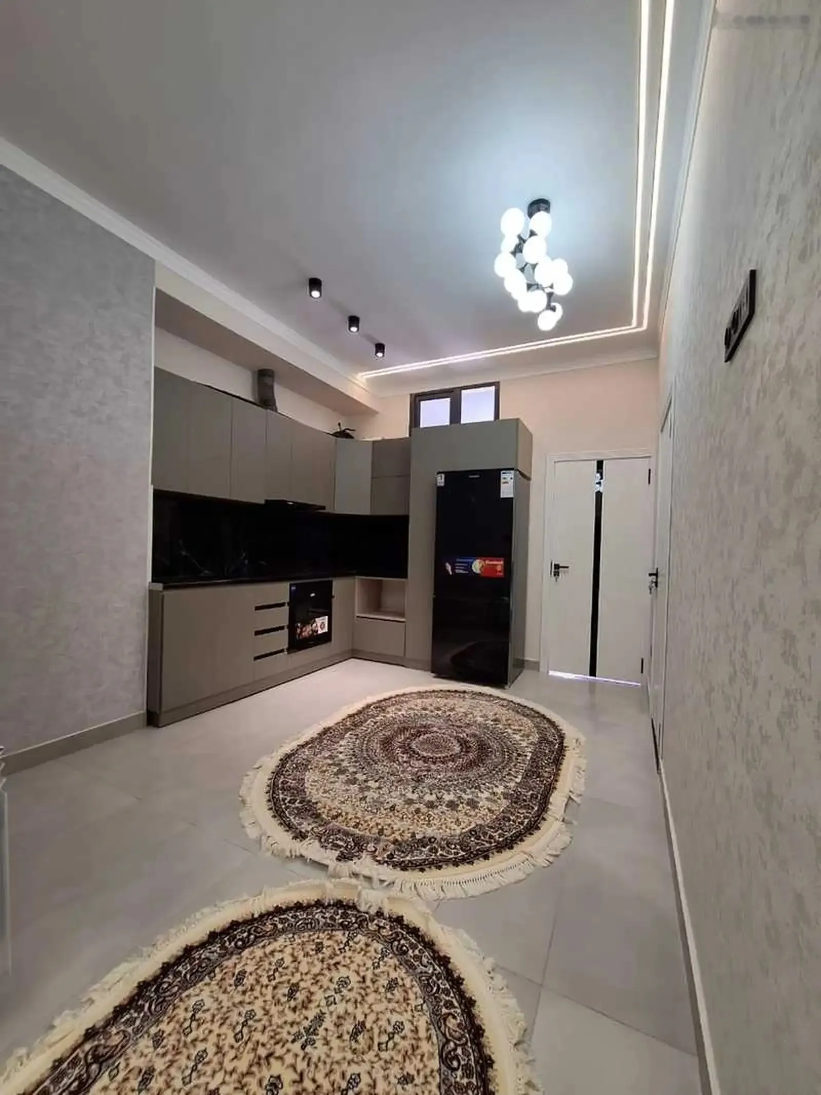 2-комн. квартира, 11 этаж, 72м², Азия плюс