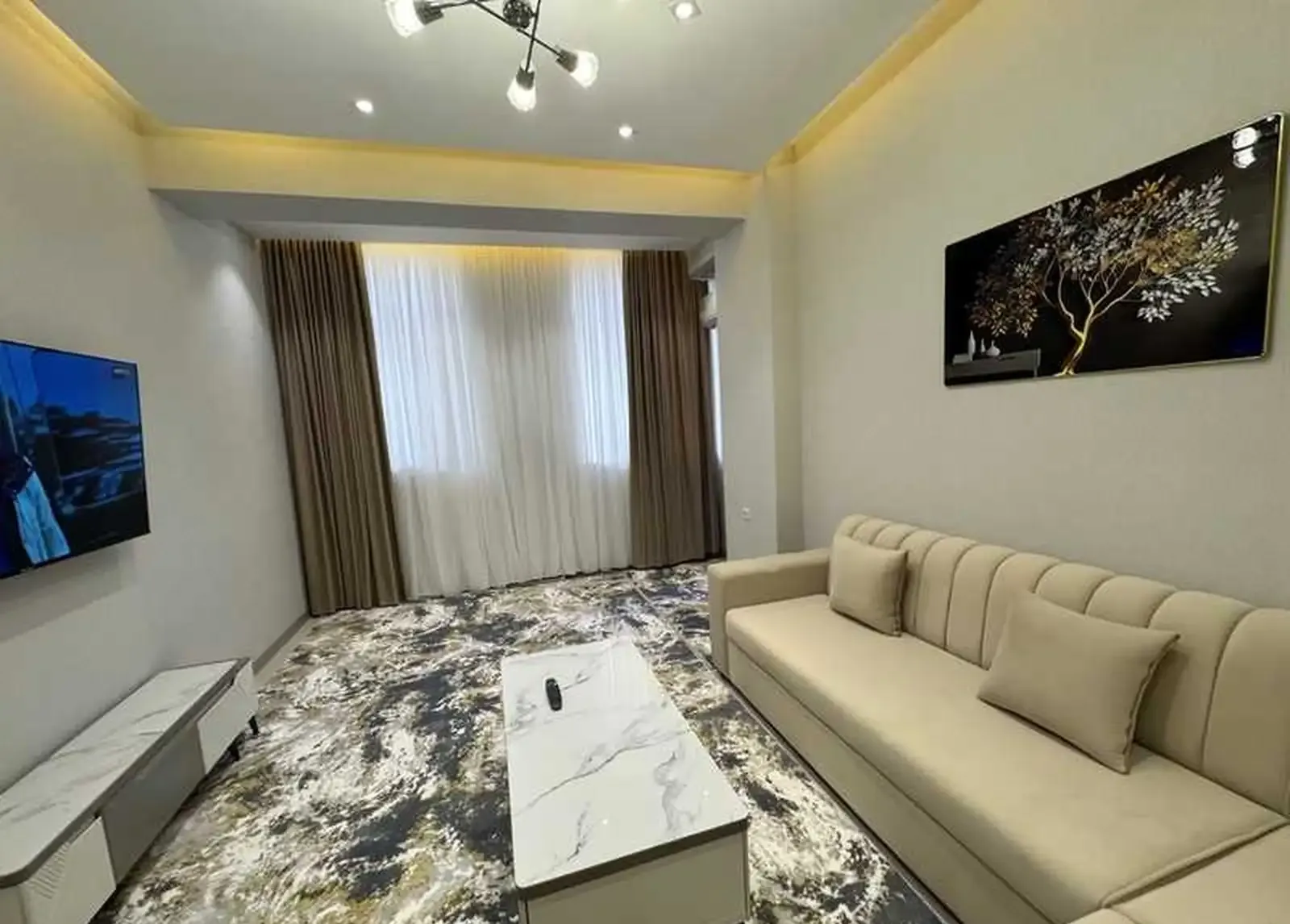2-комн. квартира, 4 этаж, 60м², Гостиница Хилтон
