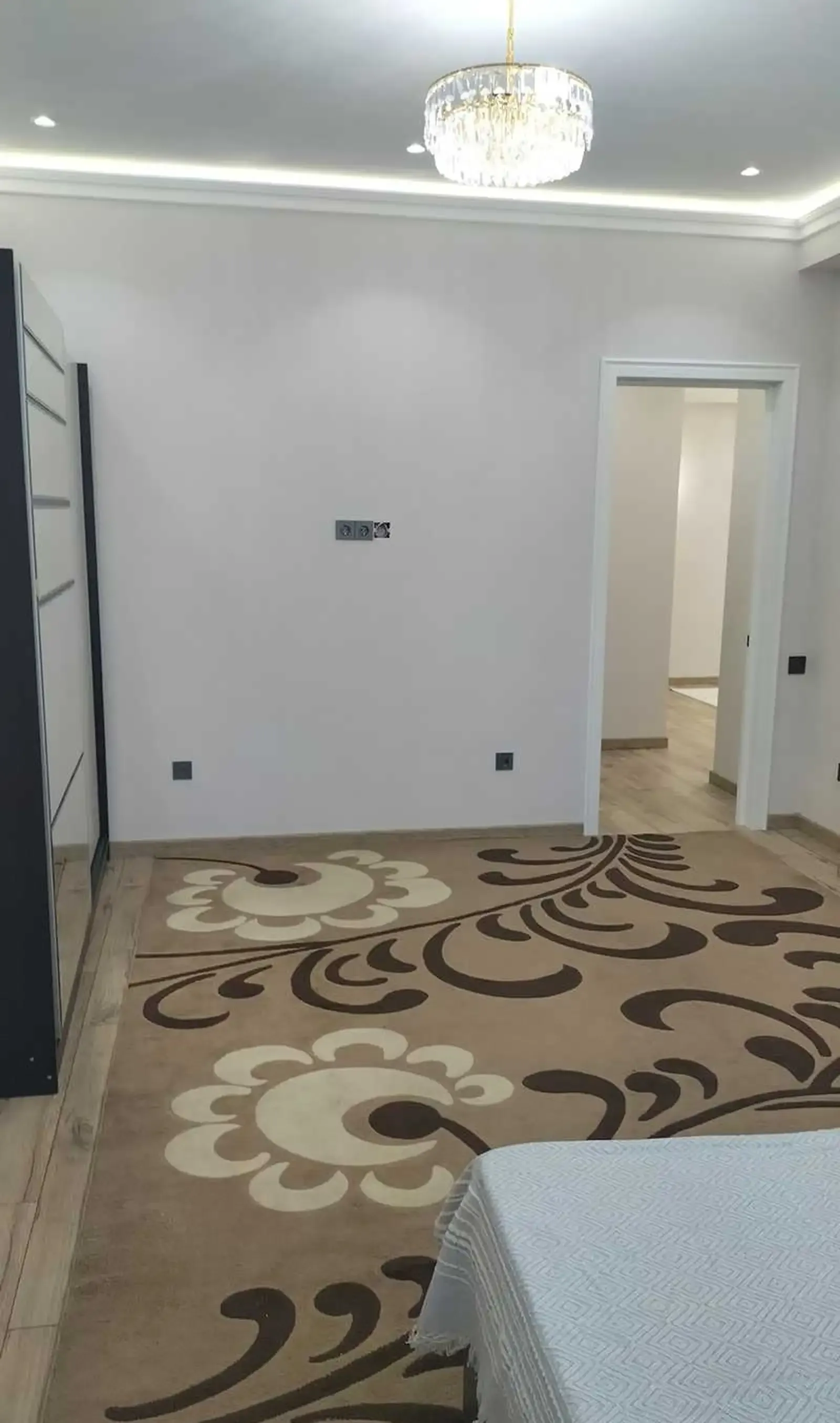 2-комн. квартира, 5 этаж, 90м², ЦУМ