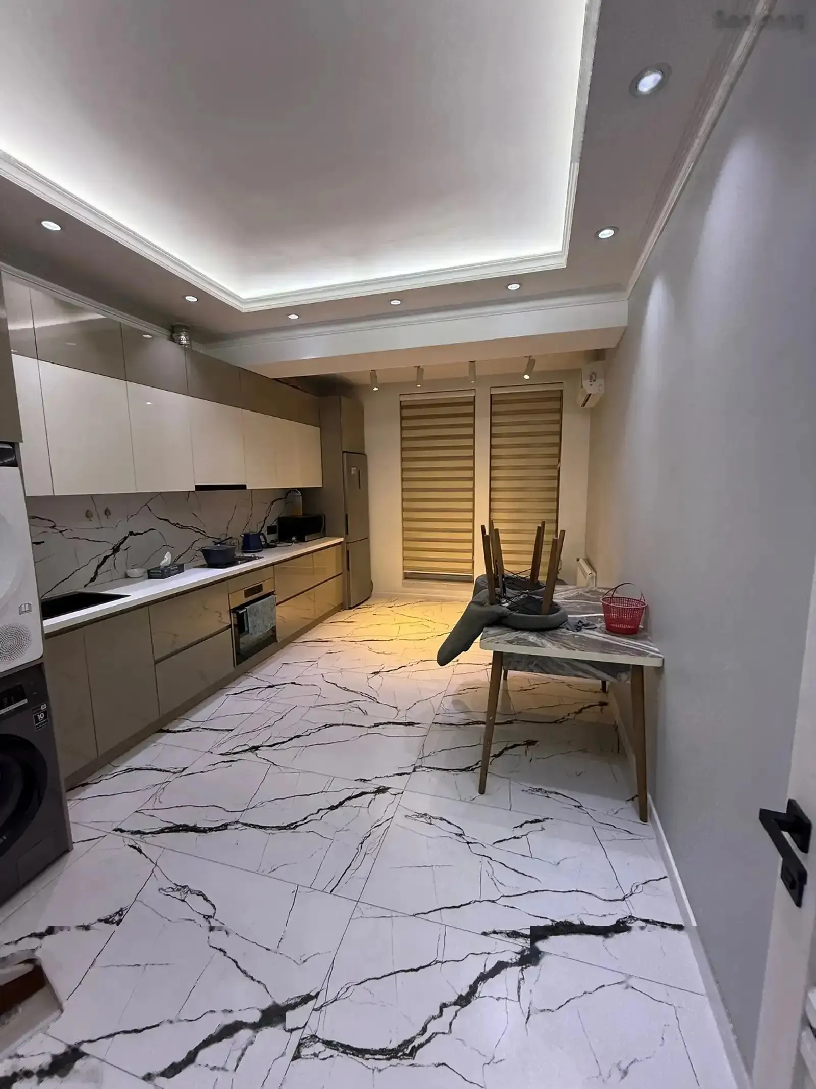 2-комн. квартира, 10 этаж, 96м², Овир